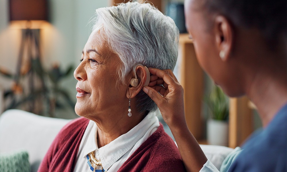 Early Signs You Should Visit a Hearing Aid Audiologist
